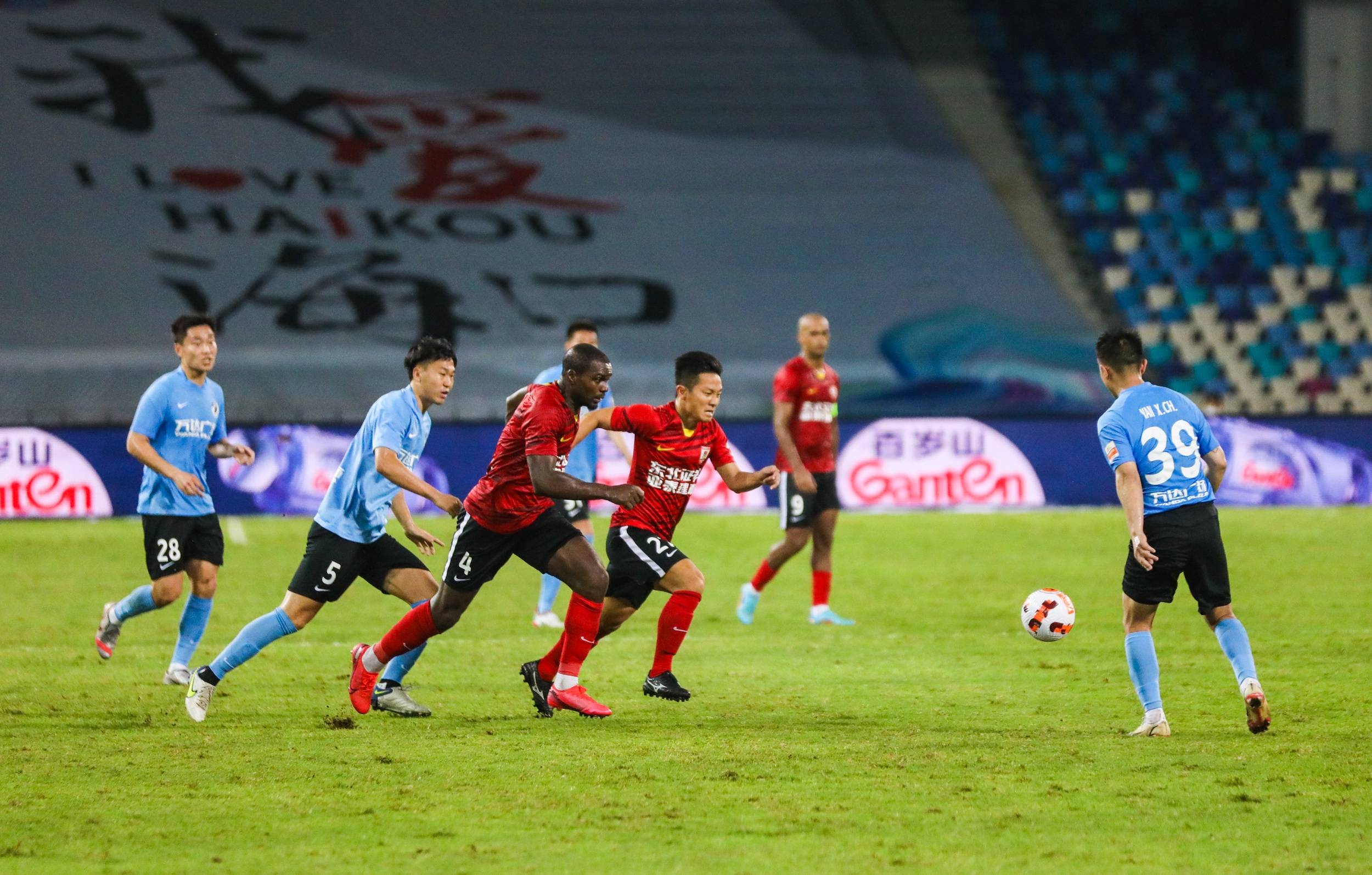 仅让他在球 仅让他在球