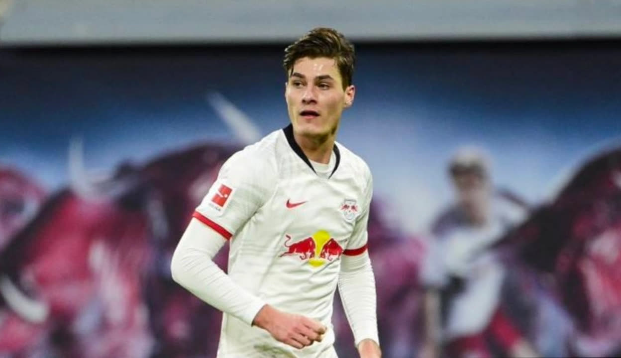 何球队效力 何球队效力