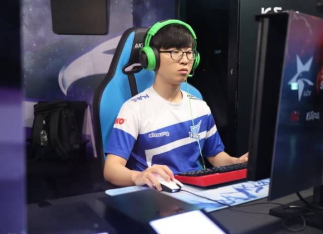 西班牙队的 西班牙队的